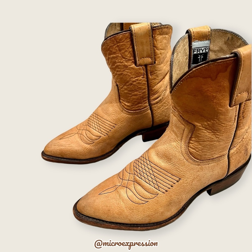 $379 Frye Billy Pull On Sunflower Tan/Beige Distressed Leather Cowboy Short Boot - Picture 14 of 15